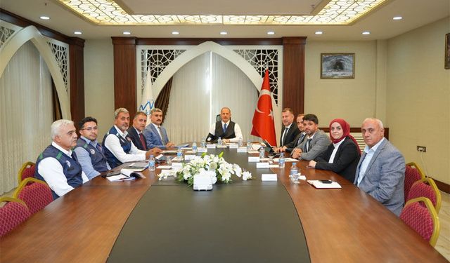 Hakkari’de içme suyu çalışmaları masaya yatırıldı