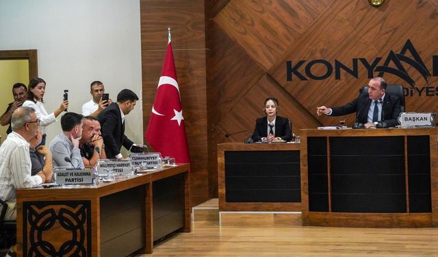 Konyaaltı Belediye Başkanı, CHP’den istifa etti
