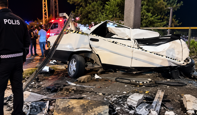 Van'da trafik kazası: 2 ölü, 3 yaralı