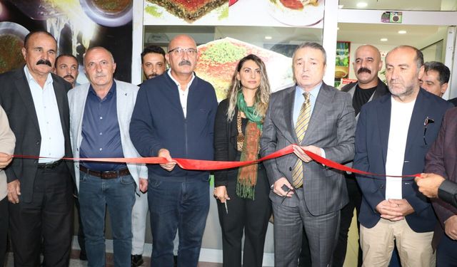 Hakkari’de Kaya Künefe yeni konseptiyle hizmete girdi