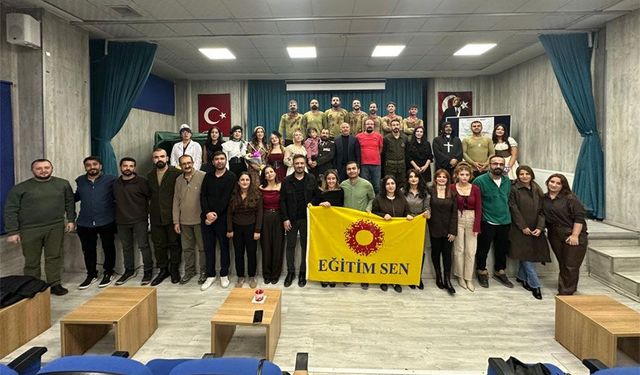 Hakkari’de Kürtçe çocuk tiyatrosuna yoğun ilgi