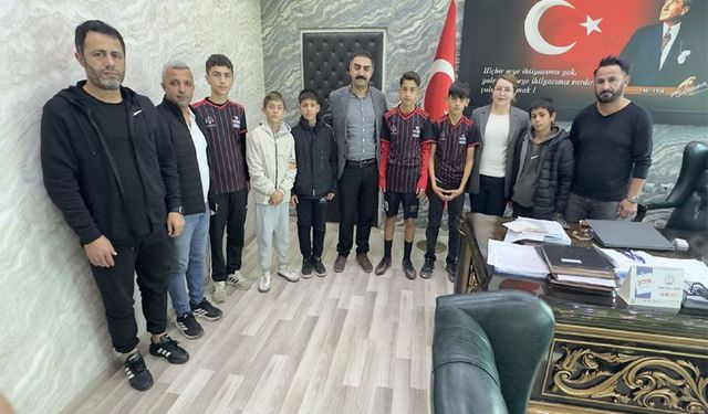 Yüksekova'dan 6 futbolcu Hakkari karmasında