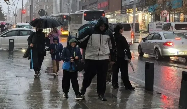 İstanbul'da eğitime 1 gün süreyle ara verildi