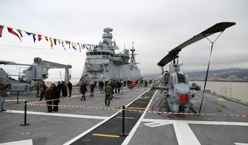 TCG Anadolu, Kocaeli’de ziyarete açıldı