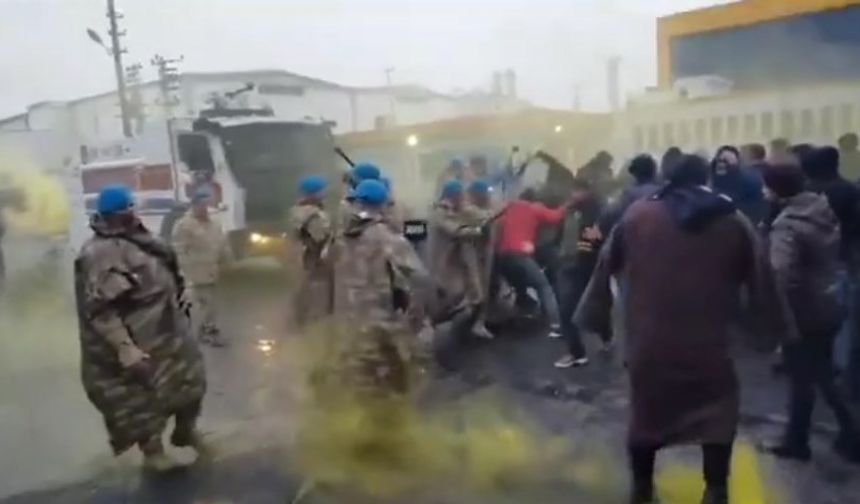 Tekstil işçileri ile jandarma arasında gerginlik