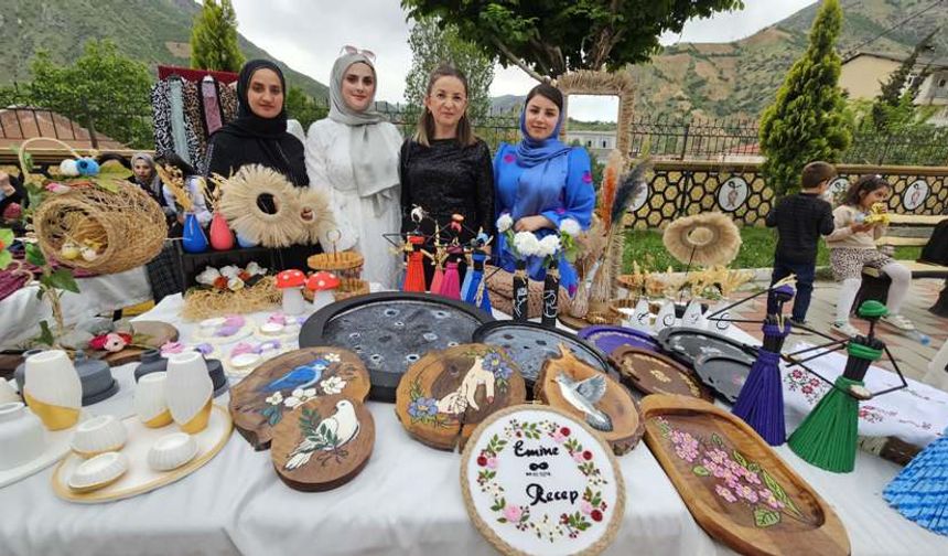 Şemdinli Mevlana Meslek Lisesi’nden yıl sonu sergisi