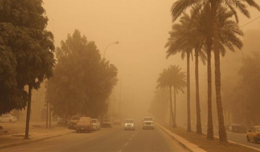 Irak'ta kum fırtınası: 4 ölü, 3 yaralı