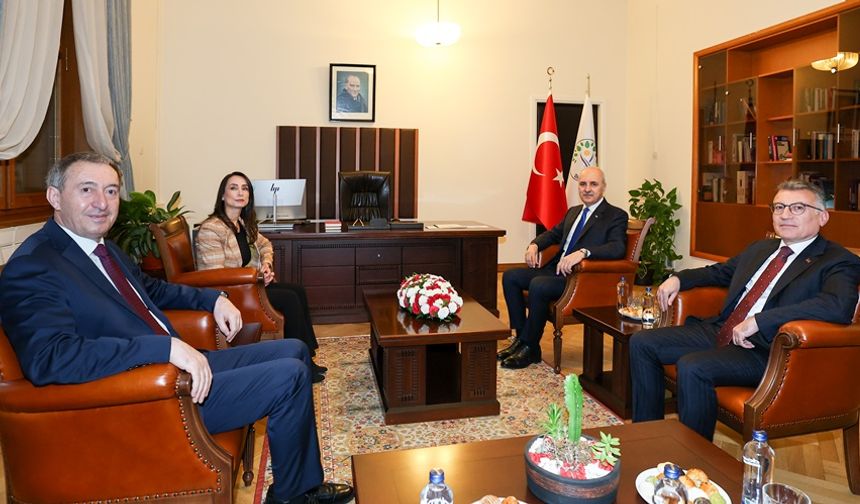TBMM Başkanı Kurtulmuş'tan DEM Parti’ye ziyaret