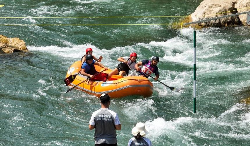 Tunceli'de Rafting Şampiyonası başladı
