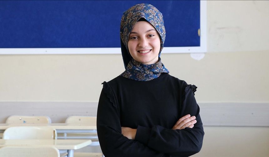 Depremde kaybettiği babasına verdiği sözle LGS'de tam puan aldı