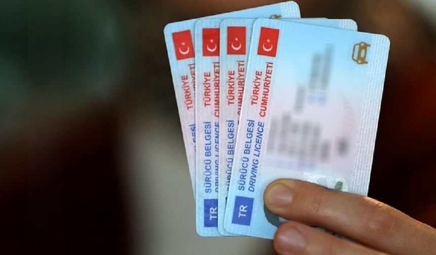 Yerlikaya'dan eski tip sürücü belgeleriyle ilgili açıklama