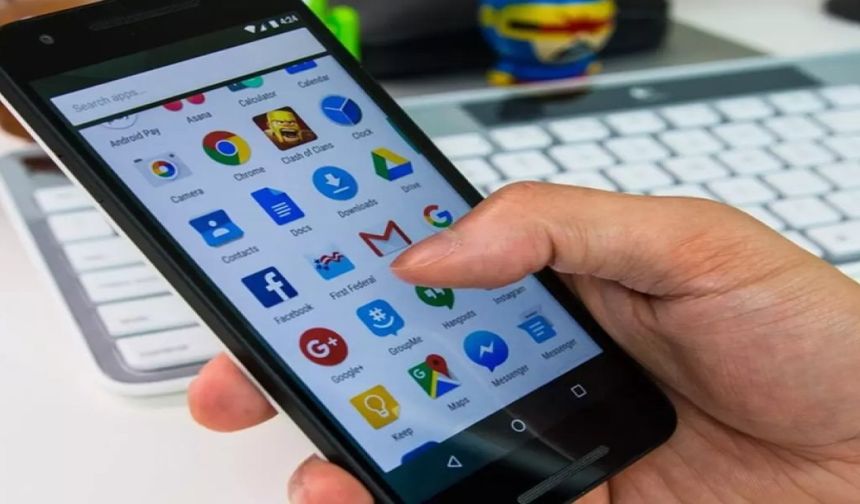 Telefonunda bu uygulamaya dikkat: Banka hesabınız boşaltılabilir