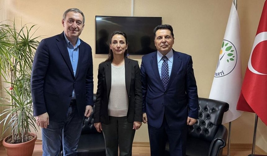 Özer, DEM Parti Eş Genel Başkanları ile bir araya geldi