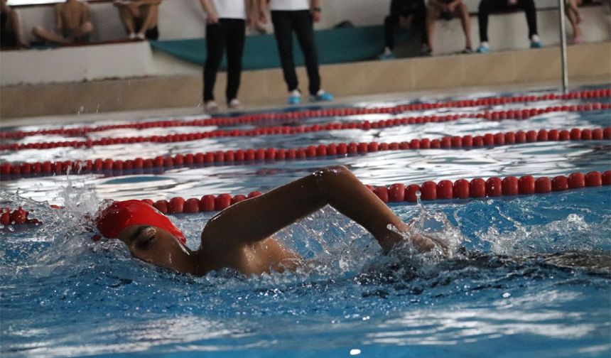 Hakkari'de yüzme havuzu saatlerine Ramazan ayarı