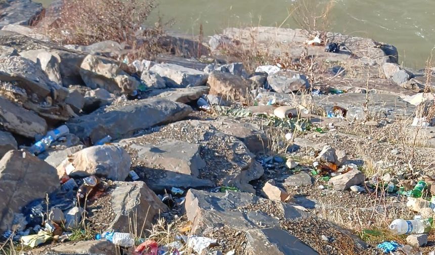 Hakkari Zap Vadisi’nde doğa tahribatı