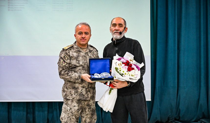 Hakkari’de polise moral ve motivasyon semineri