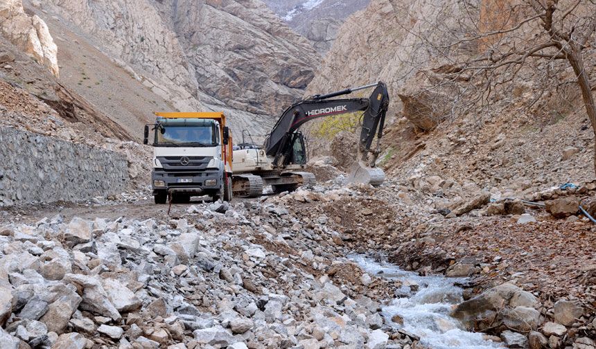 Hakkari'de içme suyu sorunu çözüme kavuşturuluyor