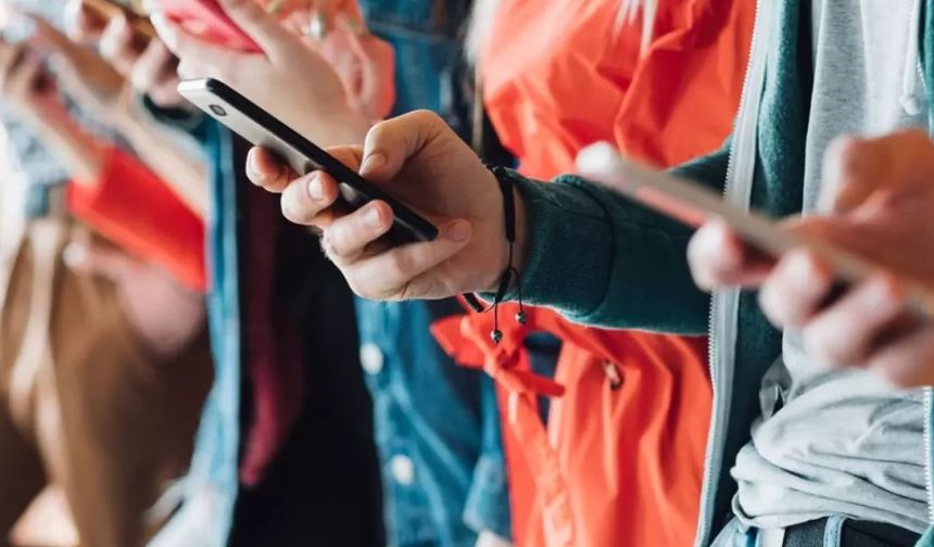 Öğrenciye ÖTV'siz akıllı telefon! Modeller belli oldu