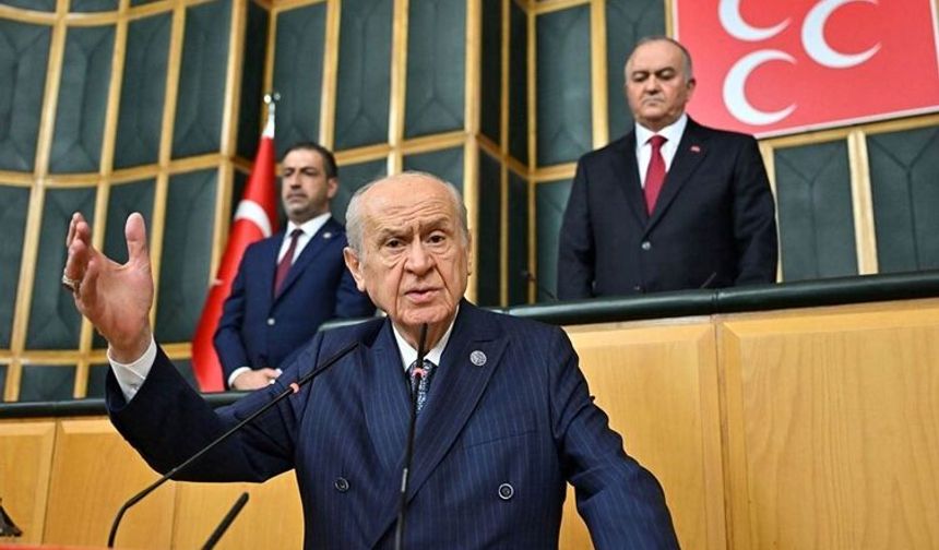 Bahçeli’den DEM Parti'ye bayrak tepkisi!