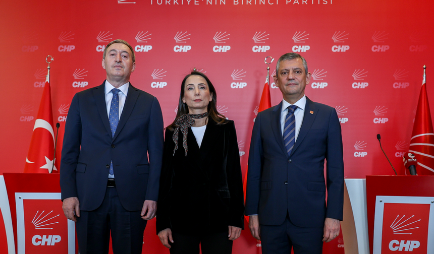 DEM Parti Eş Başkanlarından CHP'ye ziyaret