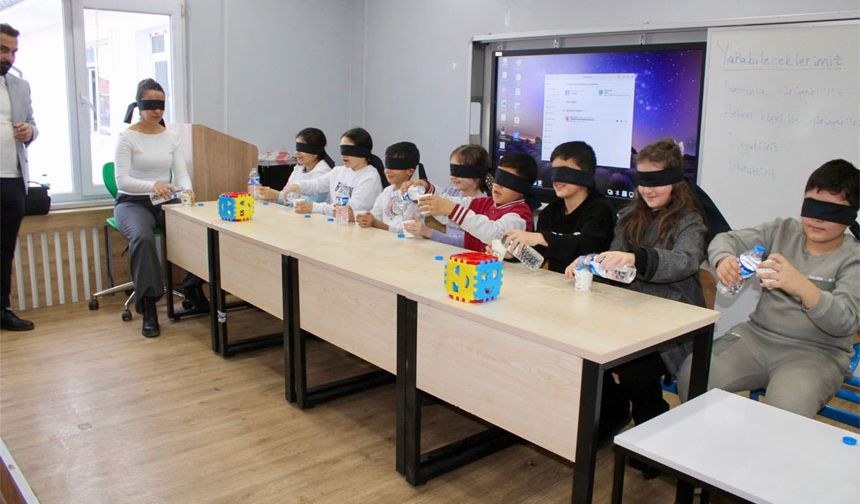 Hakkari'de empati ve farkındalık etkinliği