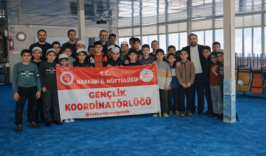Hakkari’de 'Gençliğe Değer Eğitim Kampı' düzenlendi