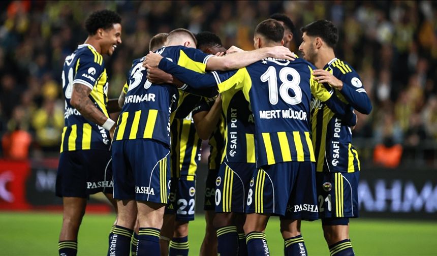 Fenerbahçe, Aston Villa’yı ağırlıyor