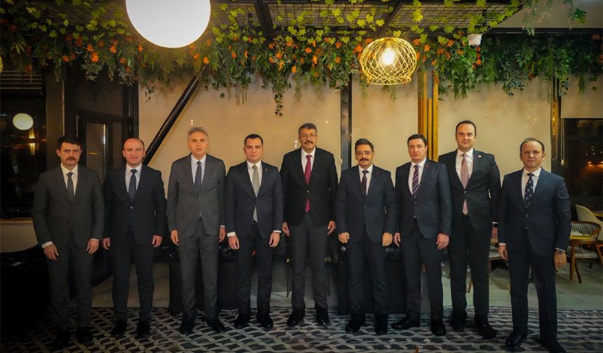 Vali Çelik İdarecilerle bir araya geldi