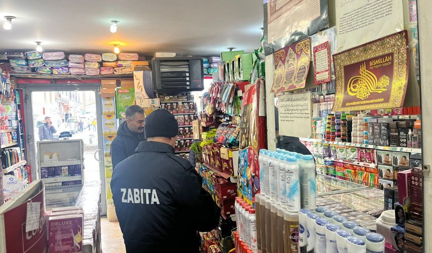 Hakkari’de Ramazan öncesi market denetimi
