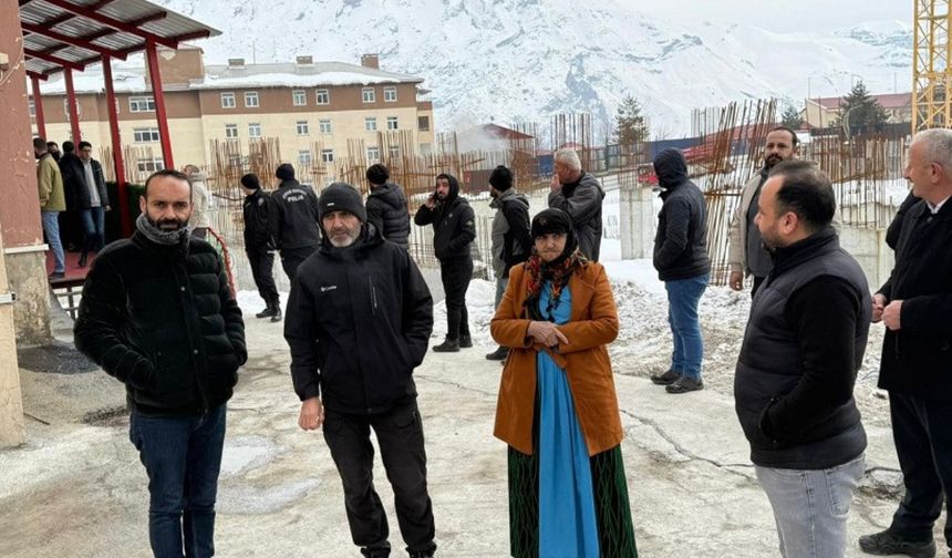 Hakkari’de kaçakçılık operasyonu: 14 seyyar satıcı adliyede