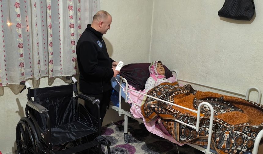 Aydoğdu’dan yatalak hastaya destek, Kızılay’a tepki