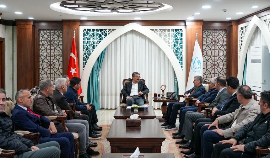 Hakkari  protokolünden Vali Çelik’e veda ziyareti