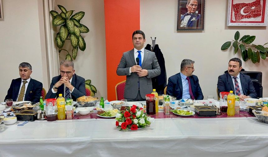 Hakkari’de eğitim camiası iftar programında buluştu