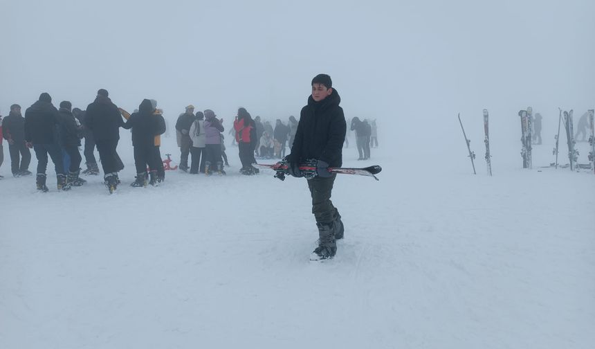 Sisli havaya rağmen Mergabütan’a yoğun ilgi