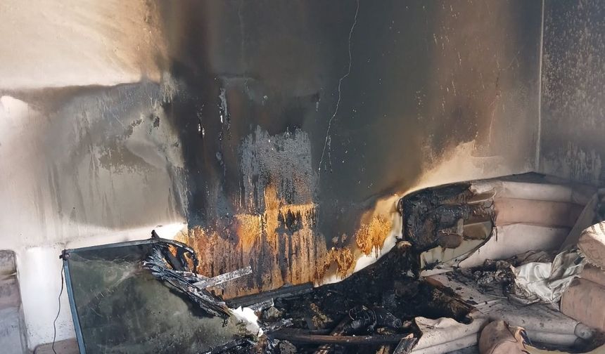 Hakkari’de baca yangını: 10 kişilik aile mağdur oldu