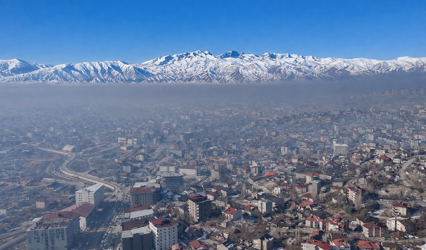 Hakkari’de hava kirliliği kritik eşiği aştı