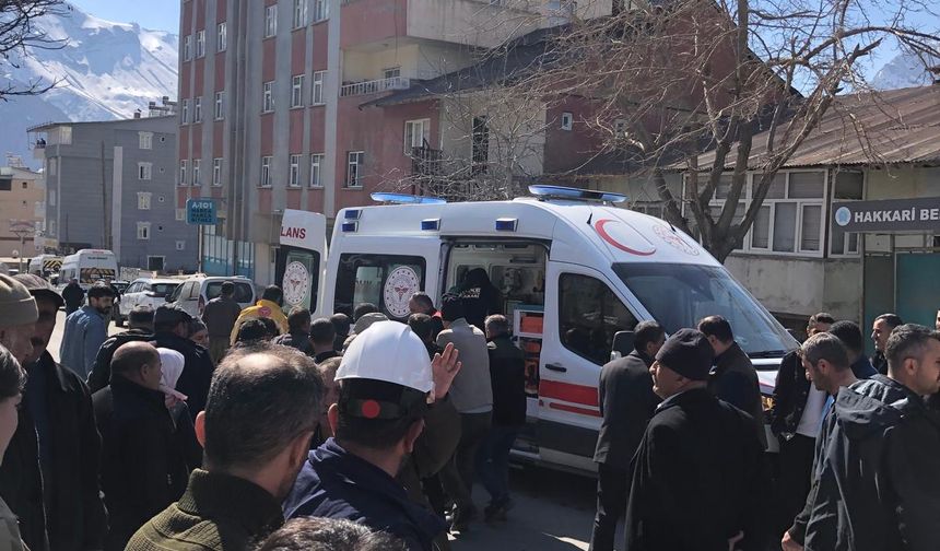 Hakkari’de aracın çarptığı vatandaş yaralandı