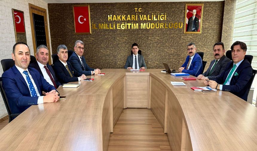 Hakkari MEB'de haftalık değerlendirme toplantısı