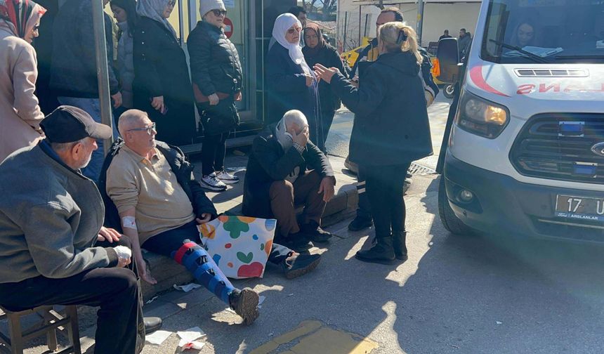 Ani fren kazaya yol açtı: 8 yaralı