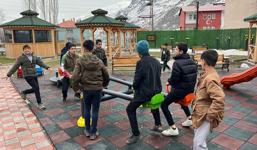 Hakkarili iş insanı Özel'den örnek yatırım