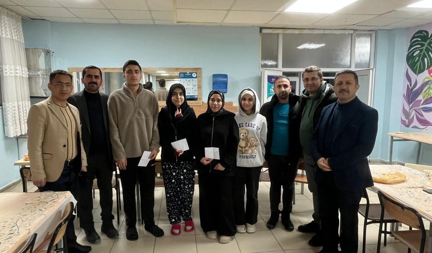 Hakkari’de “İftarda Konuşalım” programı düzenlendi