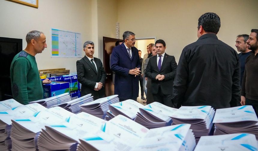 Hakkari Belediyesinden 3 bin öğrenciye YKS desteği