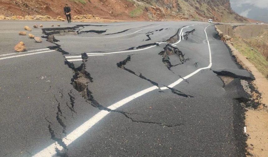 Başkan Kaya Üzümlü Sınır Kapısı yolu hakkında açıklama yaptı