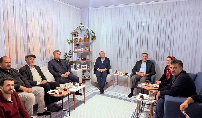 AK Parti Hakkari’de Ramazan’da gönül köprüleri kuruyor