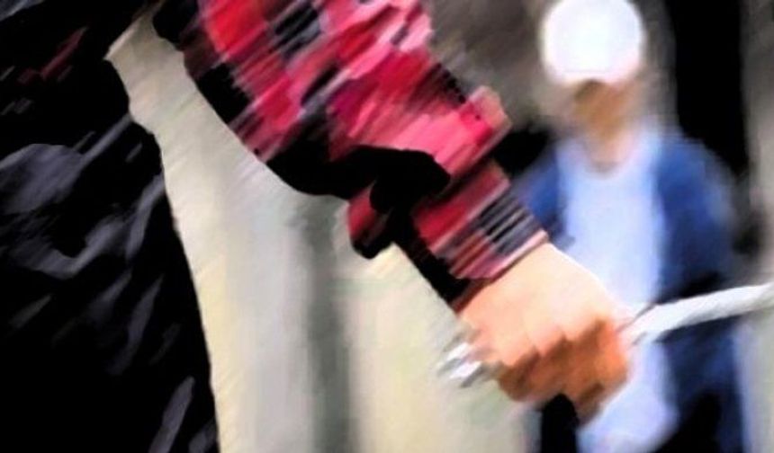 Hakkari’de bıçaklı kavga: 1 genç yaralandı