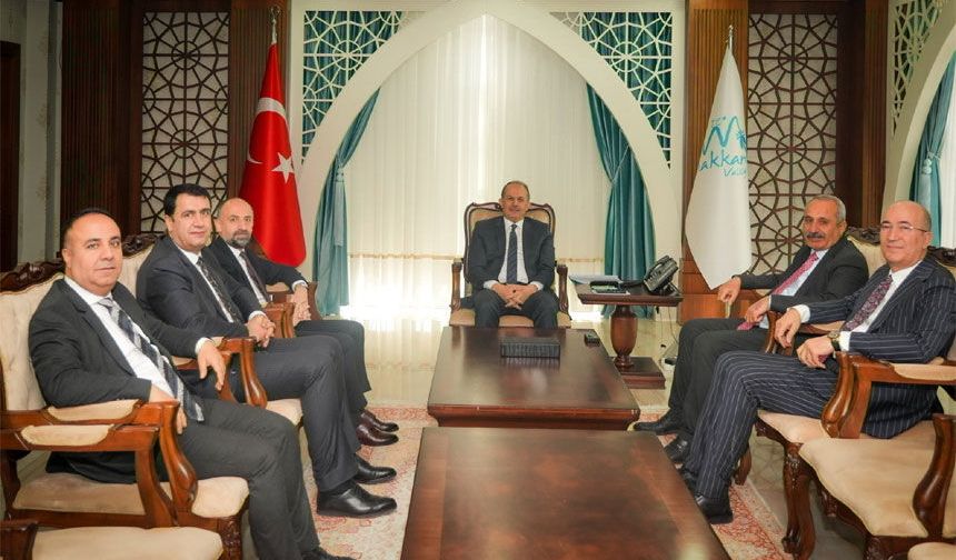 Hakkari Valisi Taşyapan'a ziyaretler sürüyor