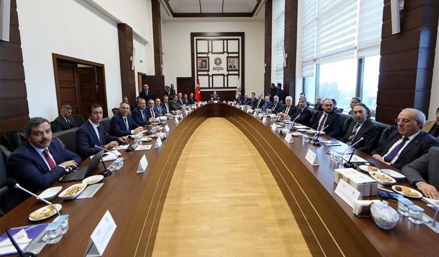 Rektör Gençcelep ÜNİDAP toplantısına katıldı