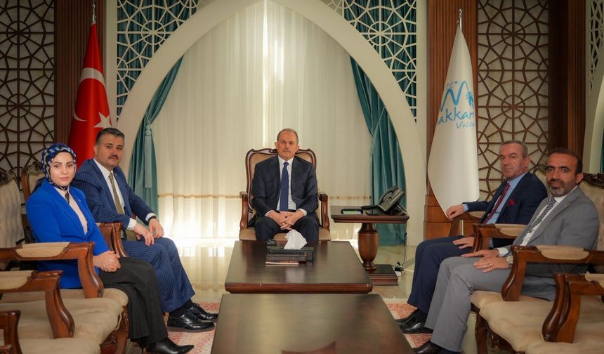 Hakkari AK Parti Heyetinden Vali Taşyapan’a ziyaret