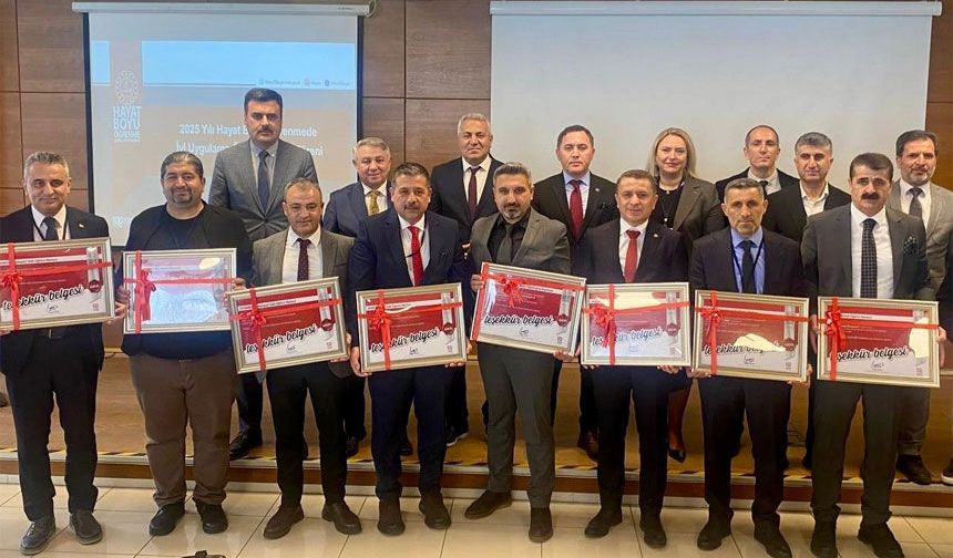 Hakkari ve Şemdinli Halk Eğitim'den büyük başarı