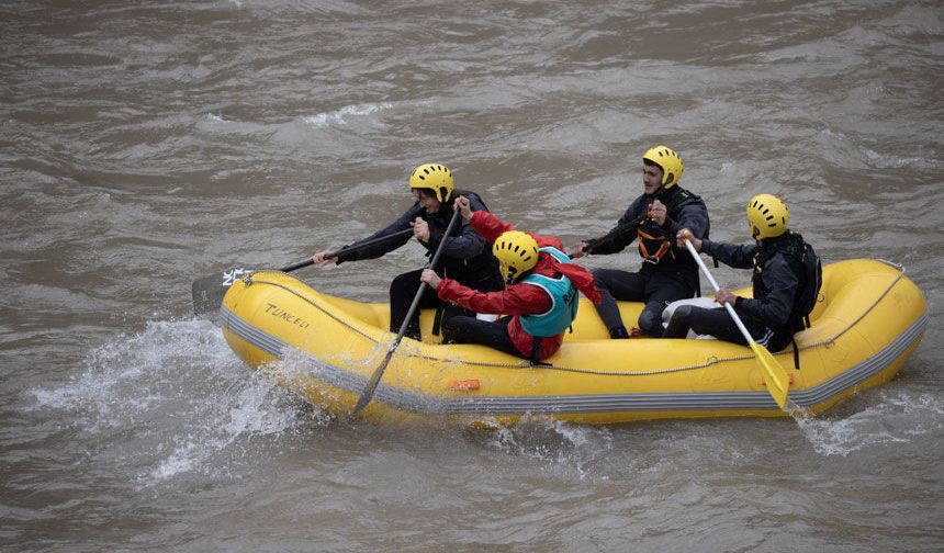 Munzur'da Rafting Şampiyonası düzenlendi